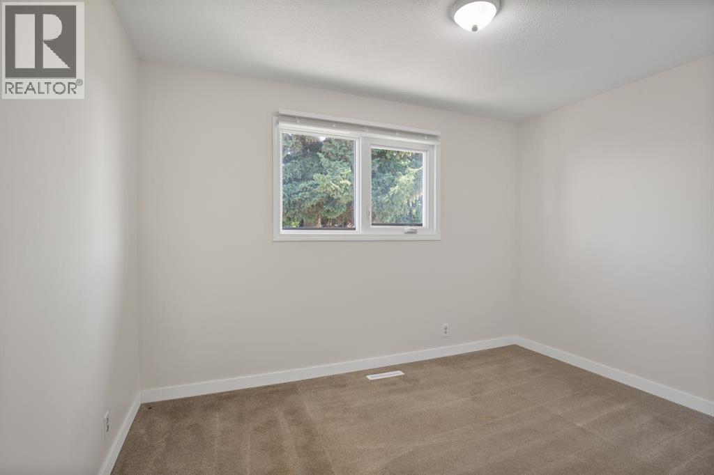 11 Oxbow Street Property Photo 12