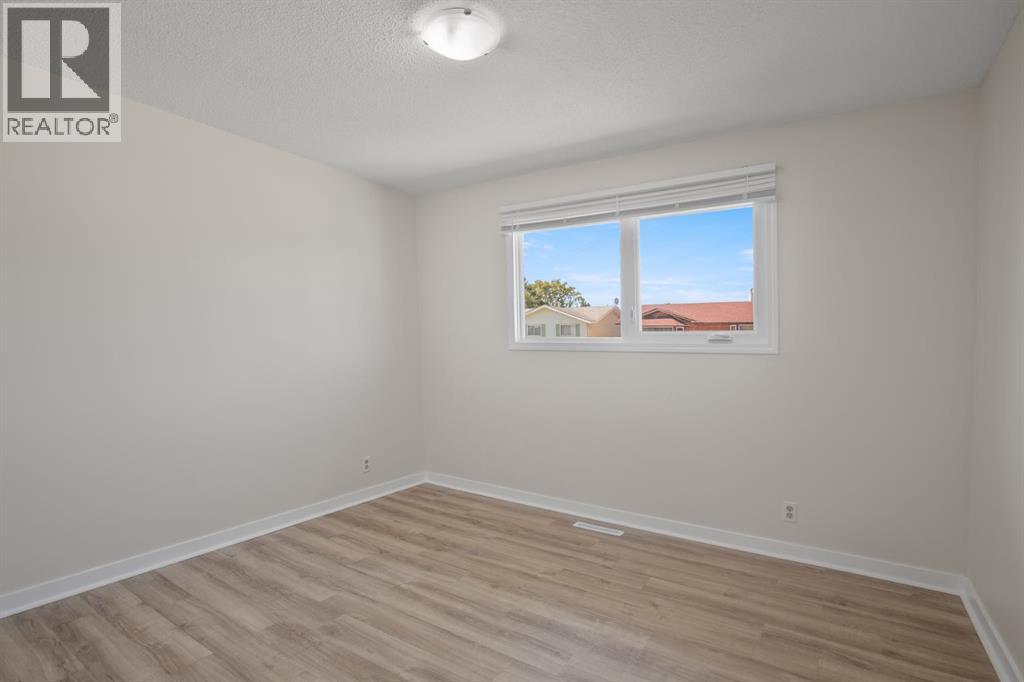 11 Oxbow Street Property Photo 15