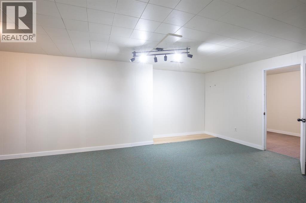 11 Oxbow Street Property Photo 17