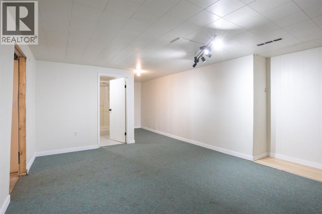 11 Oxbow Street Property Photo 18