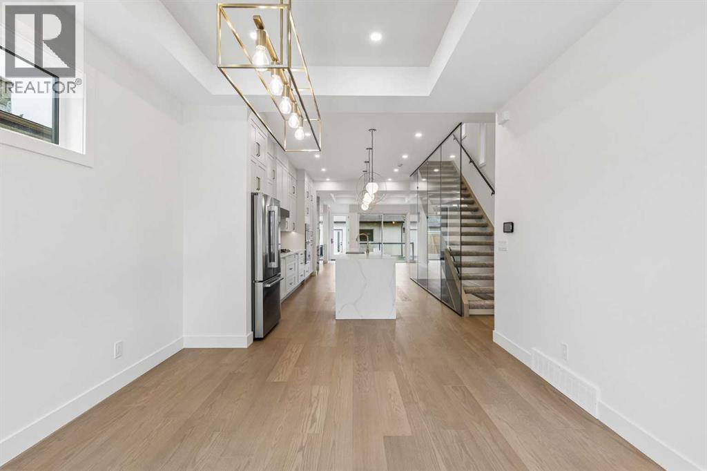 1812 19 Avenue Nw Property Photo 5