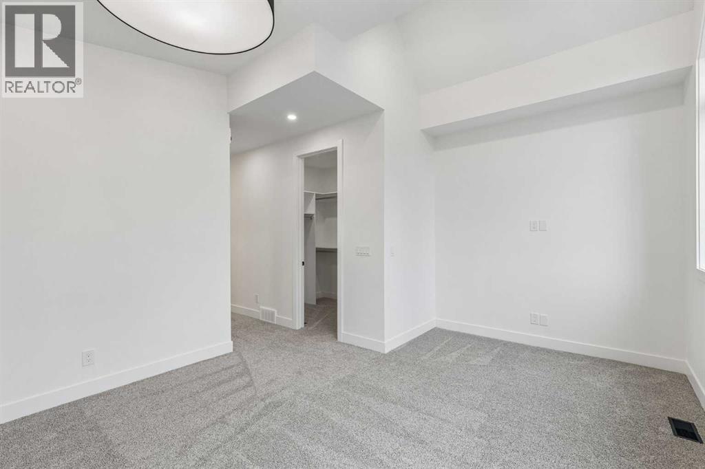 1812 19 Avenue Nw Property Photo 23