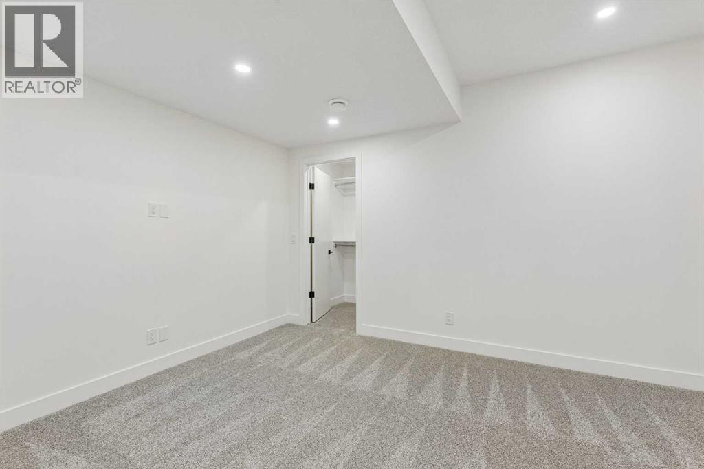 1812 19 Avenue Nw Property Photo 34