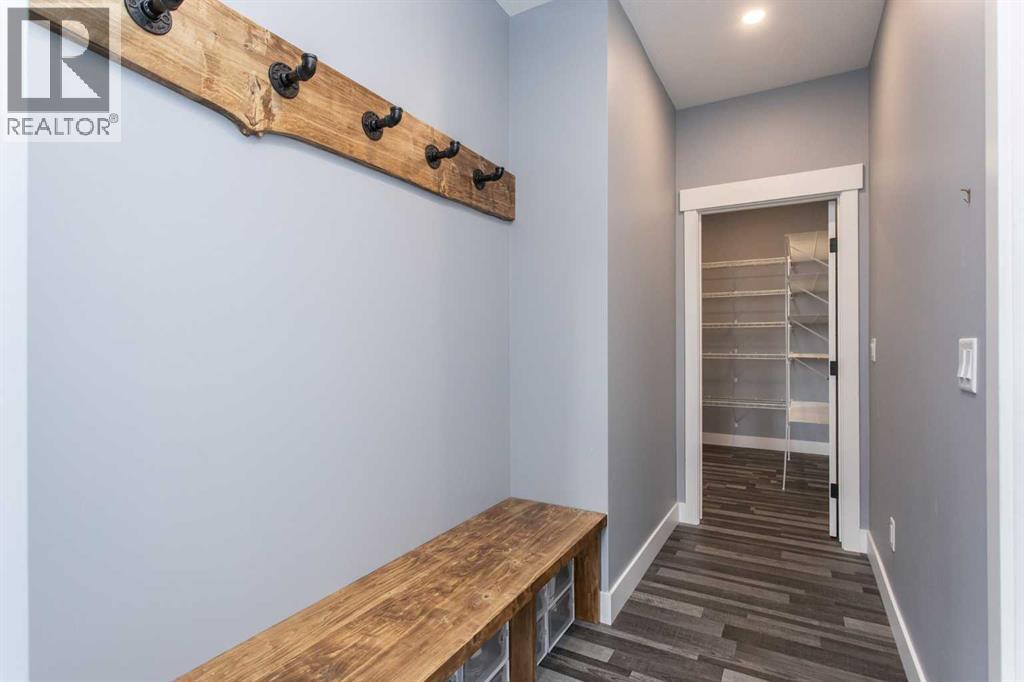 10 Tagish Avenue Property Photo 15