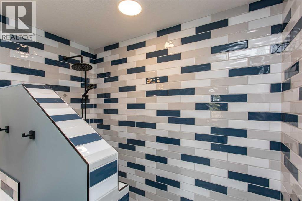 10 Tagish Avenue Property Photo 22