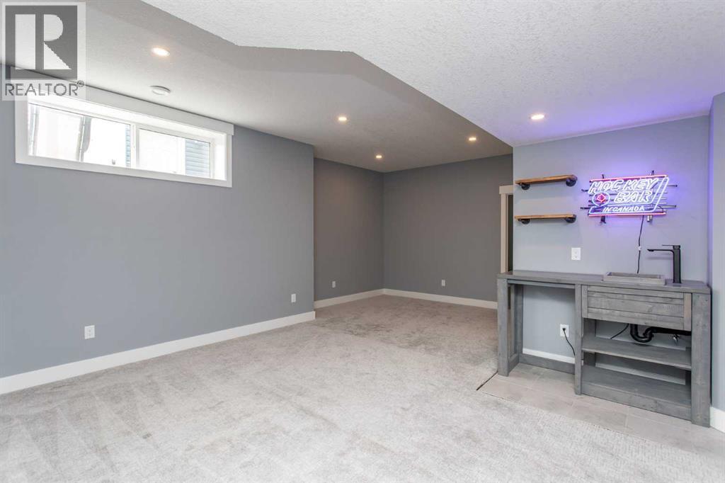 10 Tagish Avenue Property Photo 27