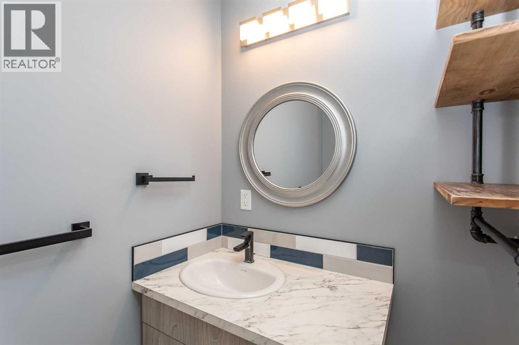 10 Tagish Avenue Property Photo 29