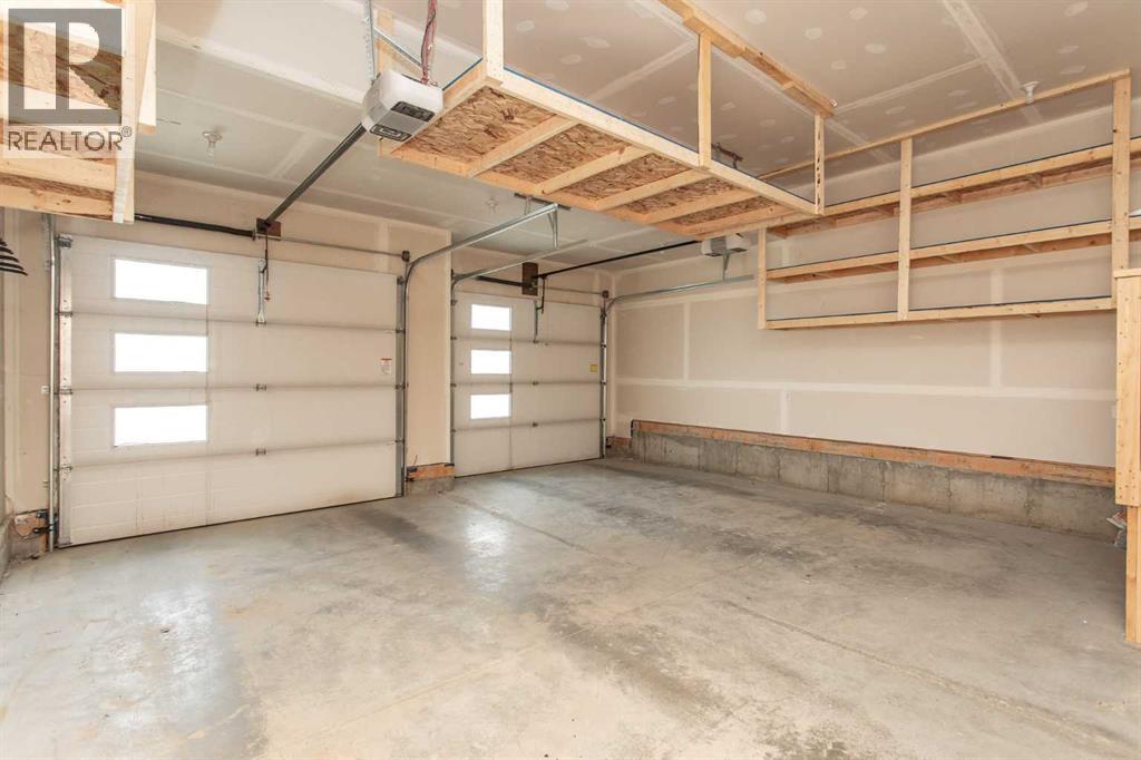 10 Tagish Avenue Property Photo 31