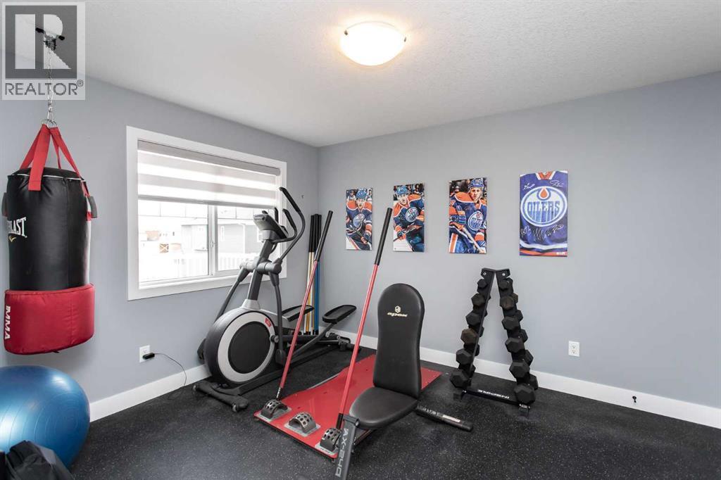 10 Tagish Avenue Property Photo 36