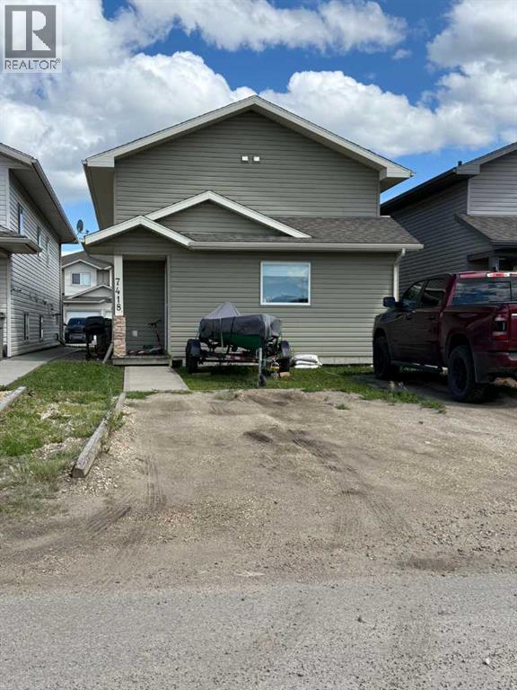 7418 112 Street Property Photo 2