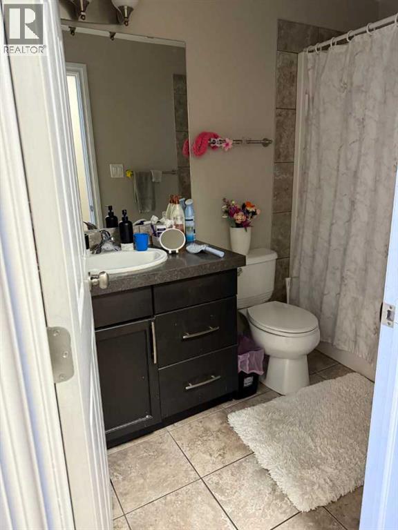 7418 112 Street Property Photo 6