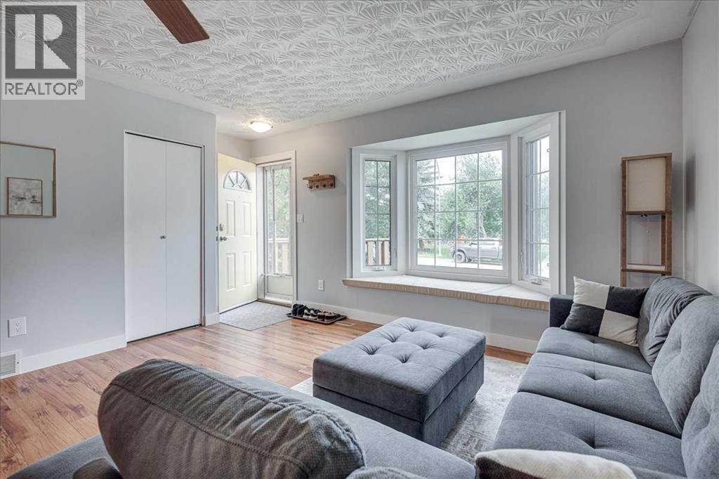 4709 55 Avenue Property Photo 8