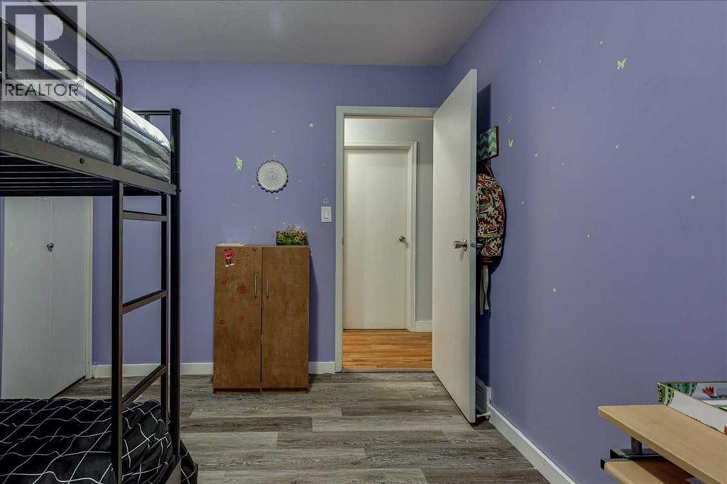 4709 55 Avenue Property Photo 20