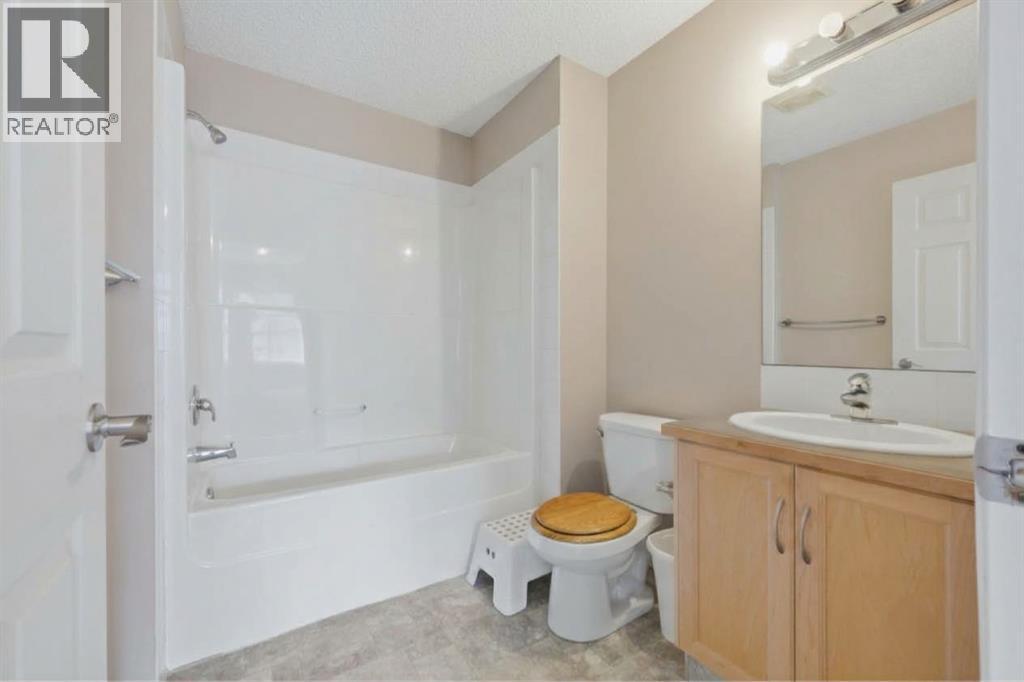 124 Everridge Gardens Sw Property Photo 11