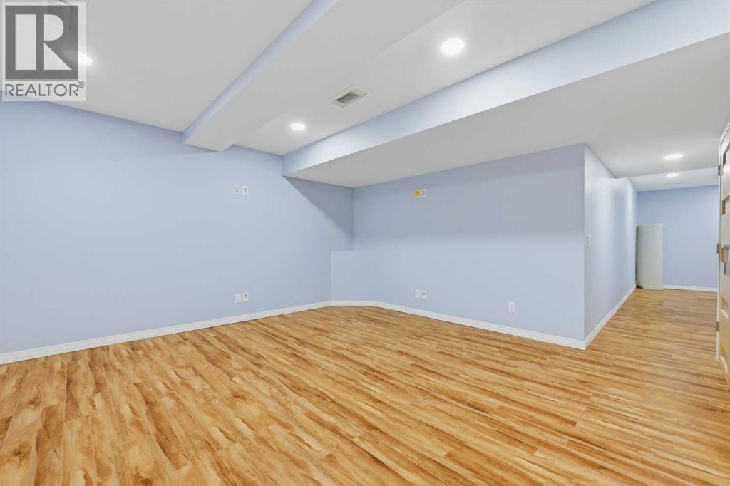 124 Everridge Gardens Sw Property Photo 20