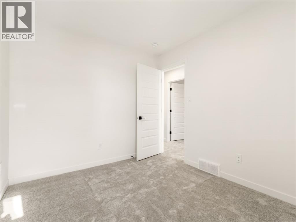 126 Miners Road W Property Photo 16
