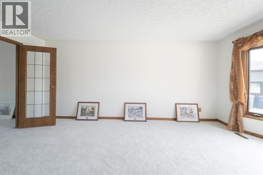 118 Dickins Close Property Photo 8