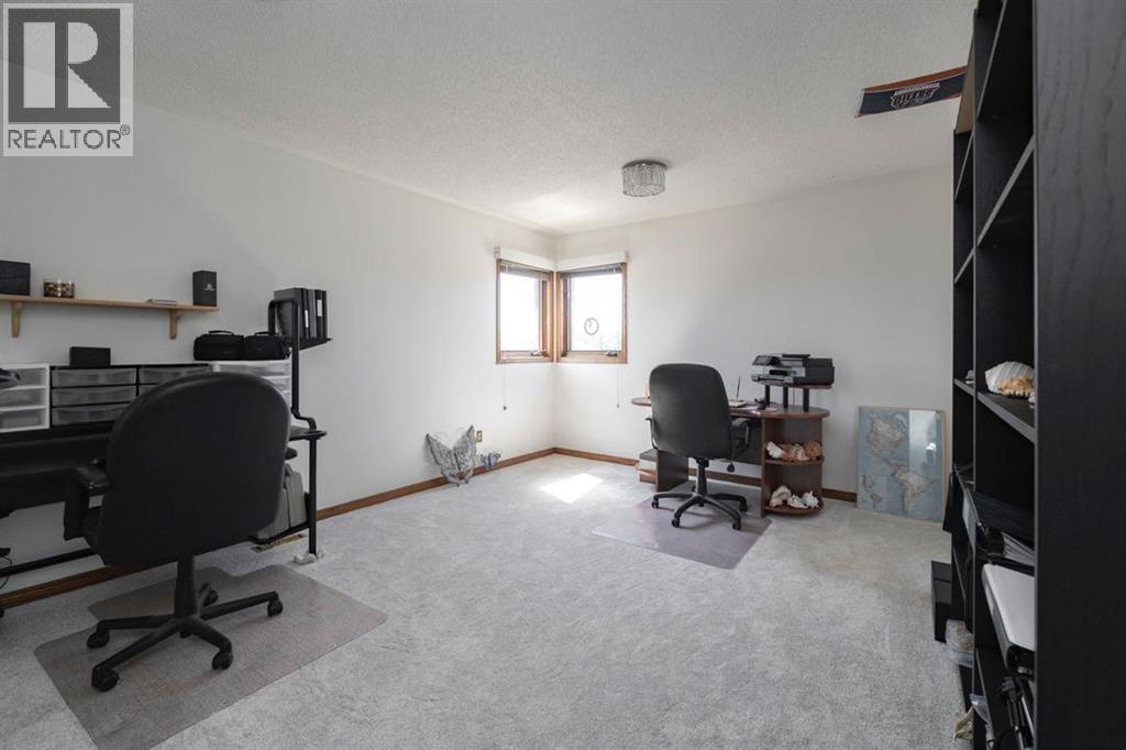 118 Dickins Close Property Photo 34