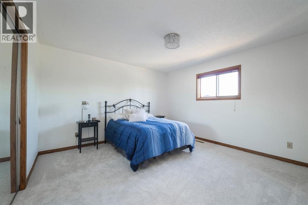 118 Dickins Close Property Photo 35