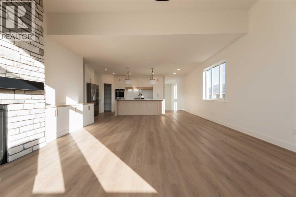 3076 21 Street Property Photo 11