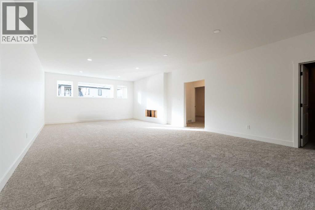 3076 21 Street Property Photo 21