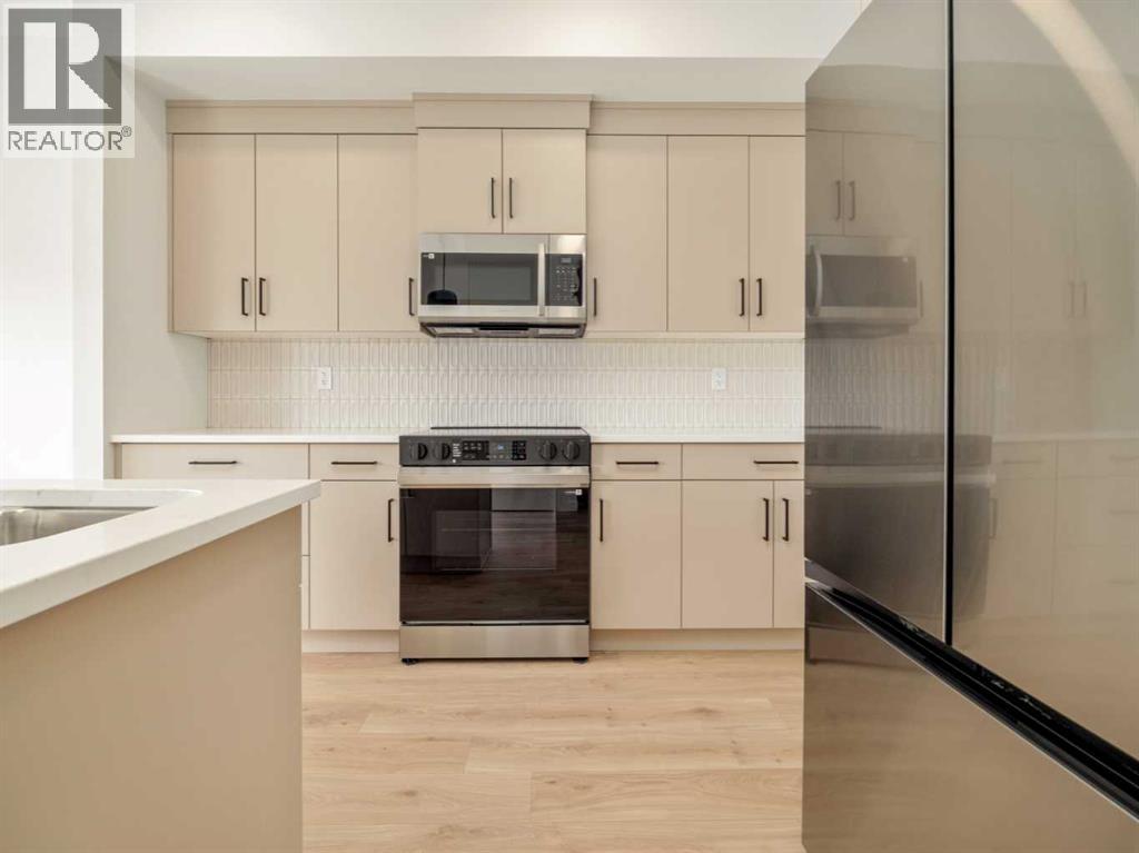 138 Miners Road W Property Photo 4