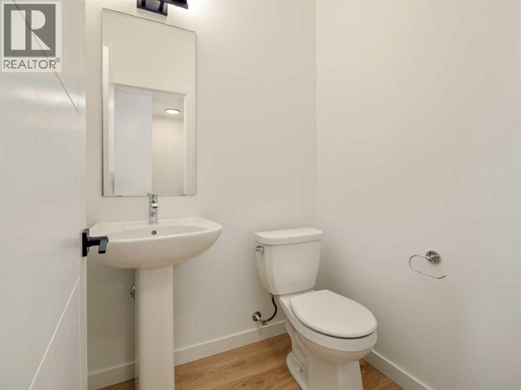 138 Miners Road W Property Photo 8