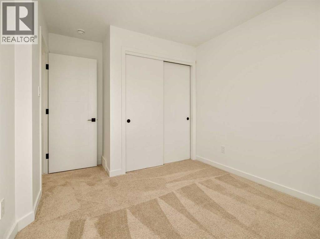 138 Miners Road W Property Photo 14