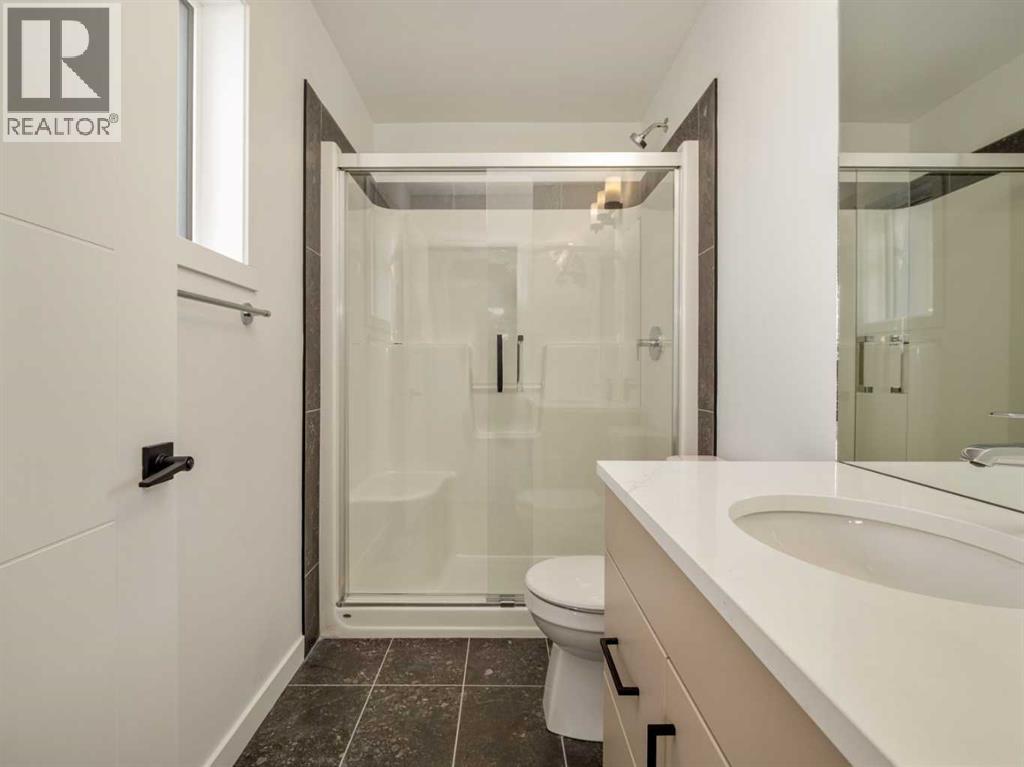 138 Miners Road W Property Photo 15