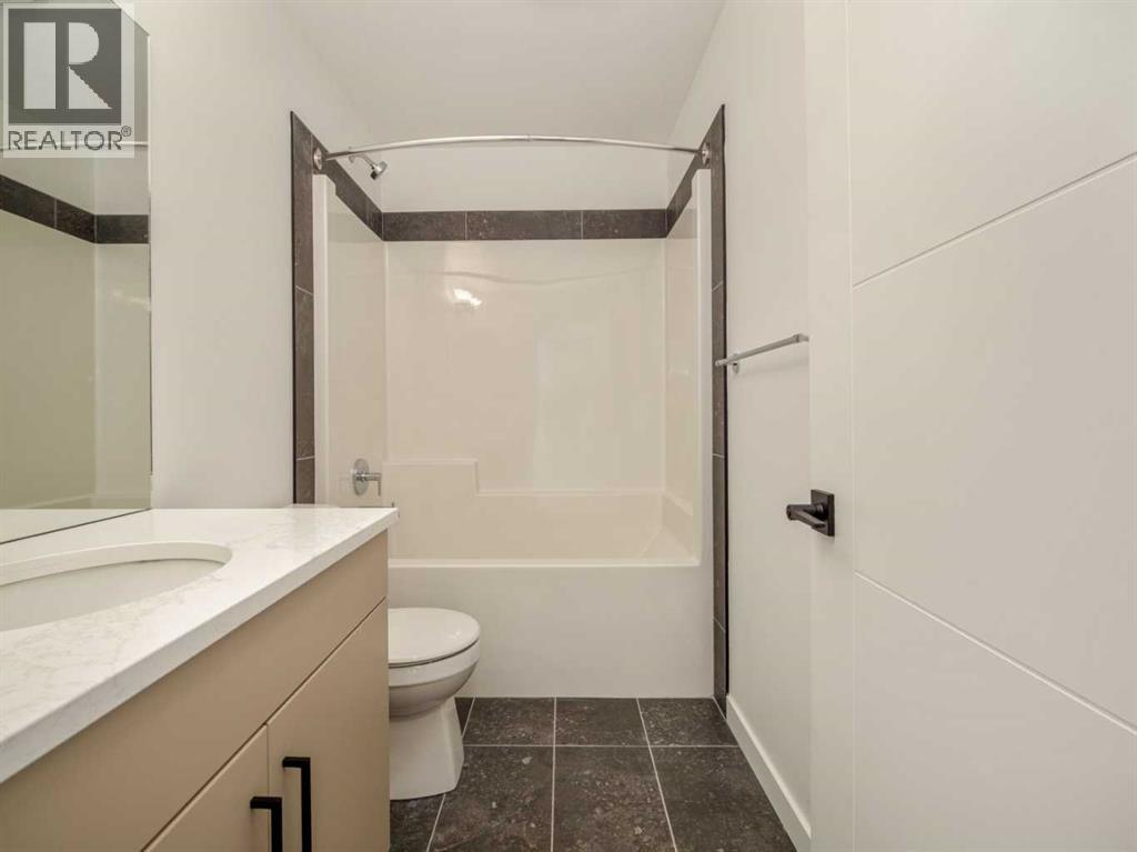 138 Miners Road W Property Photo 17