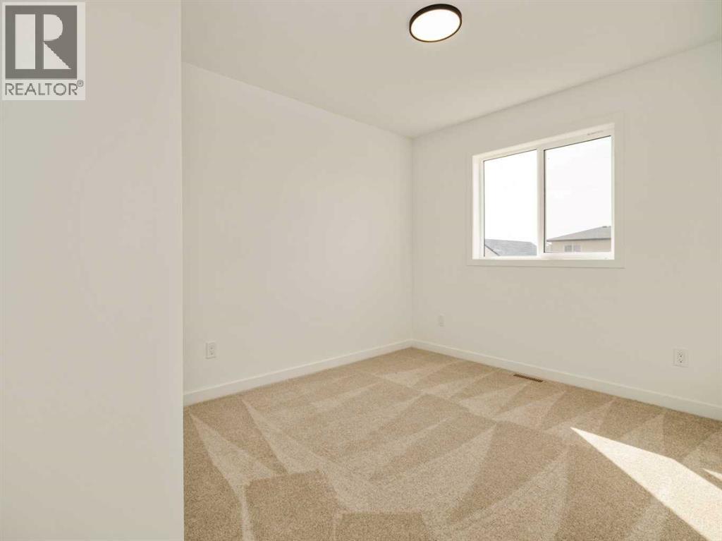 138 Miners Road W Property Photo 19