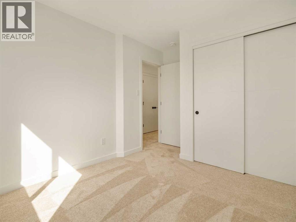 138 Miners Road W Property Photo 20