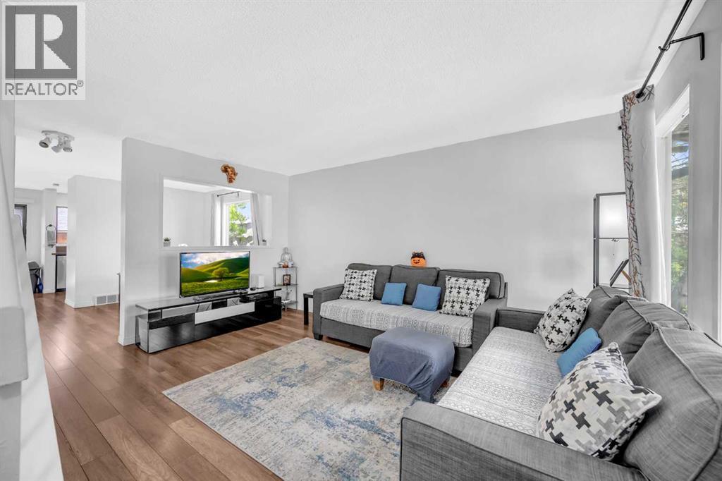 54 Templegreen Road Ne Property Photo 1