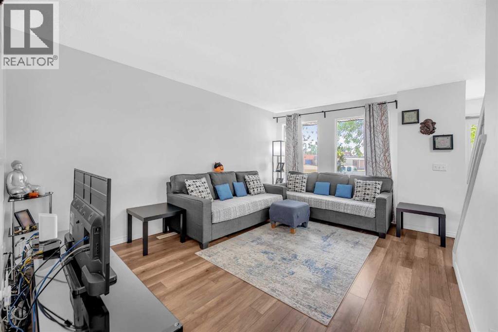 54 Templegreen Road Ne Property Photo 2