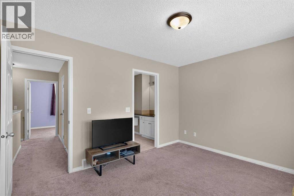 118 Royal Birch Villas Nw Property Photo 25