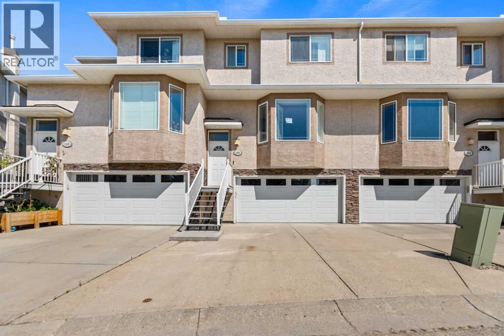 116 Country Hills Gardens NW
