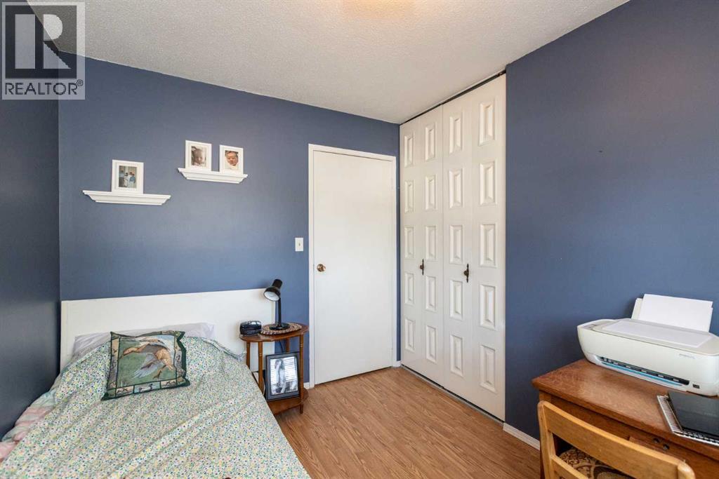 4003 53 Avenue Property Photo 20