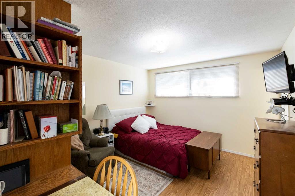 4003 53 Avenue Property Photo 21