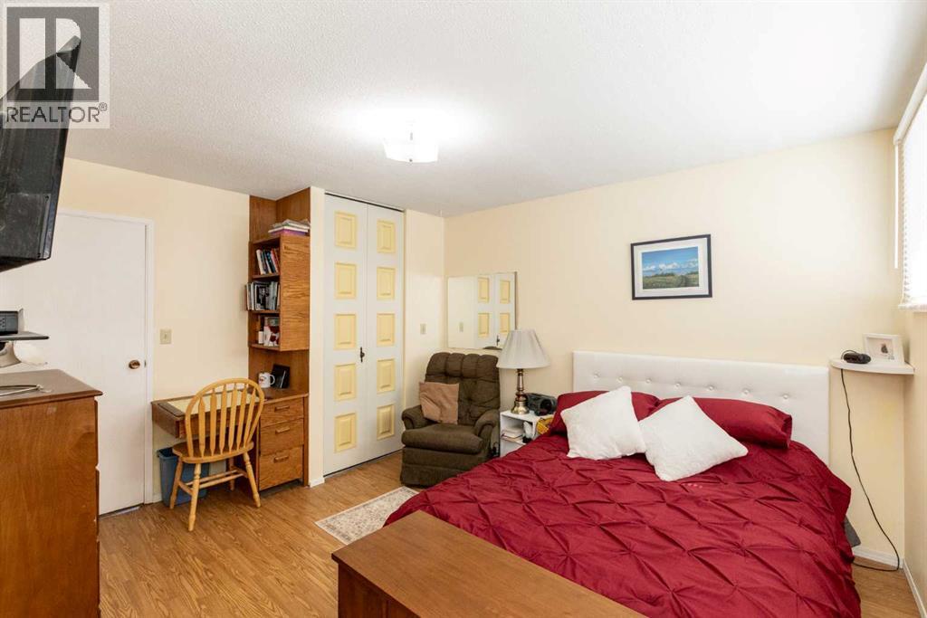 4003 53 Avenue Property Photo 22