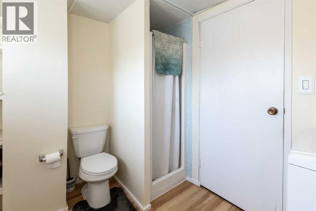 4003 53 Avenue Property Photo 30