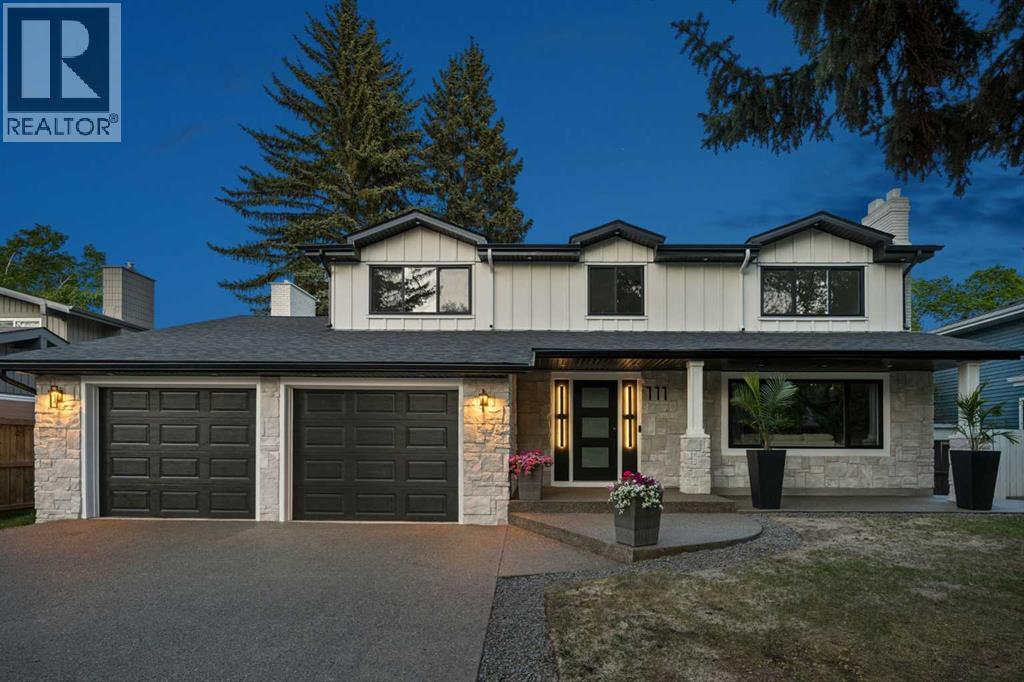 111 Canata Close SW Property Photo 1