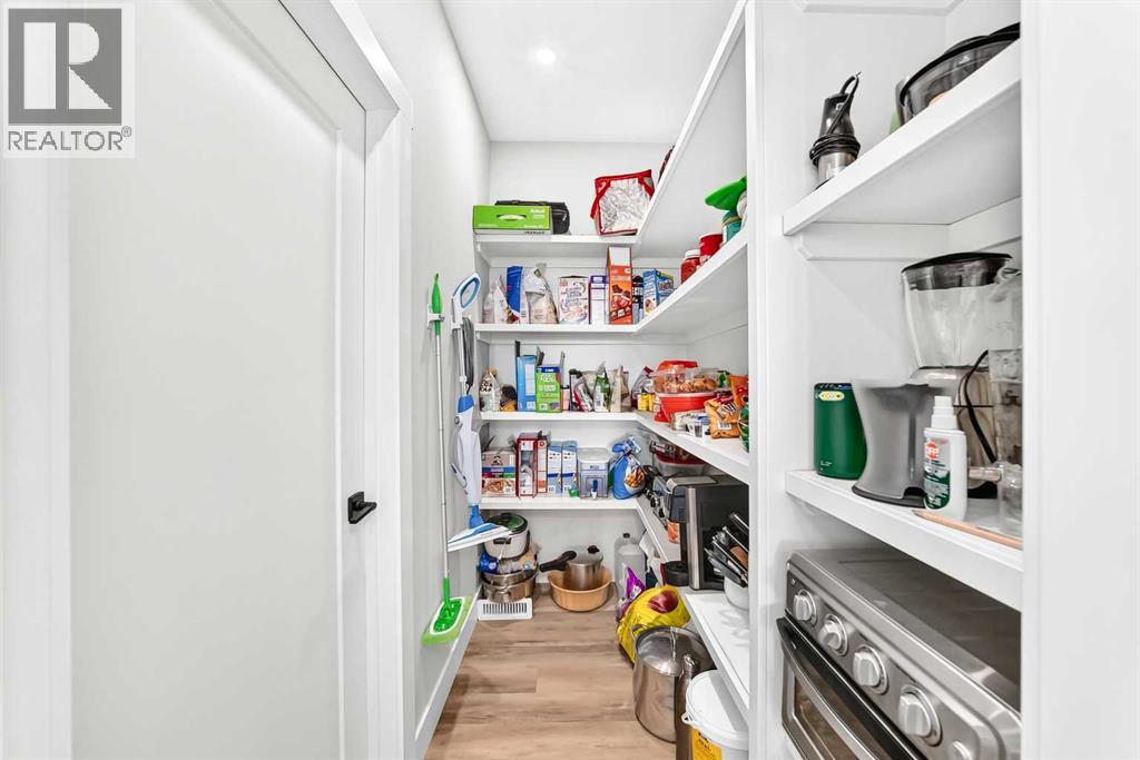 22 St Andrews Close Property Photo 33