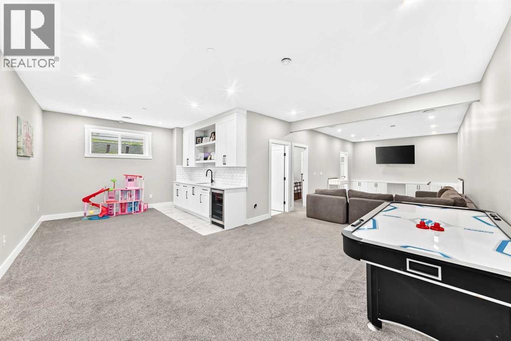 22 St Andrews Close Property Photo 38