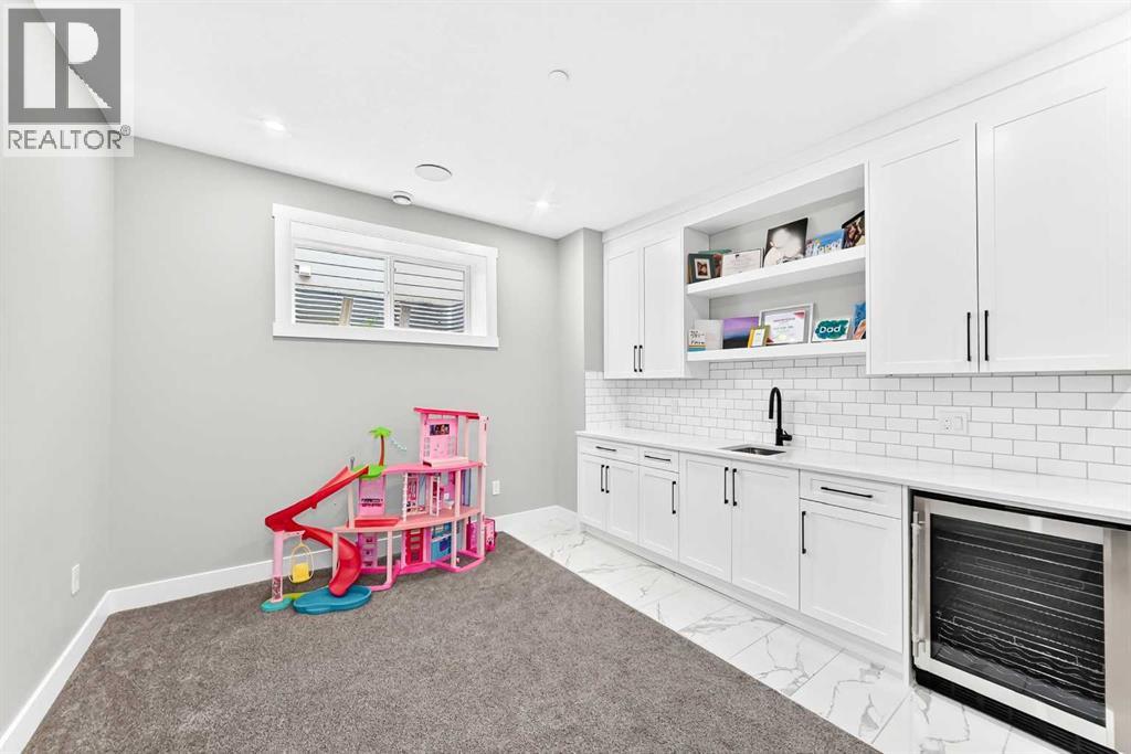 22 St Andrews Close Property Photo 39