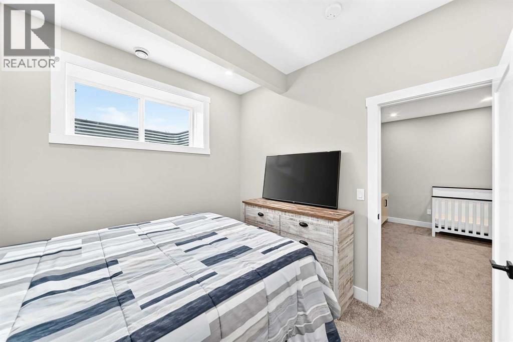 22 St Andrews Close Property Photo 44