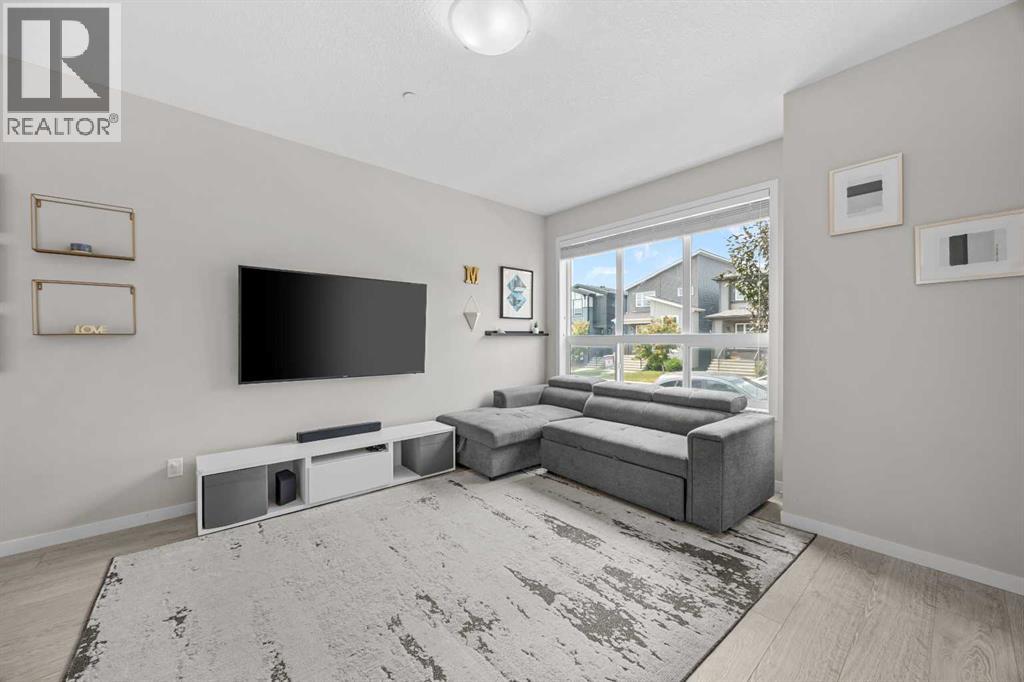 38 Howse Row N Property Photo 9