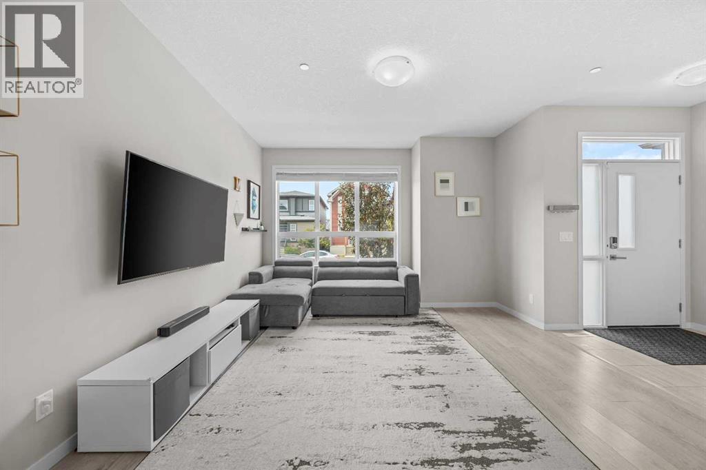 38 Howse Row N Property Photo 10