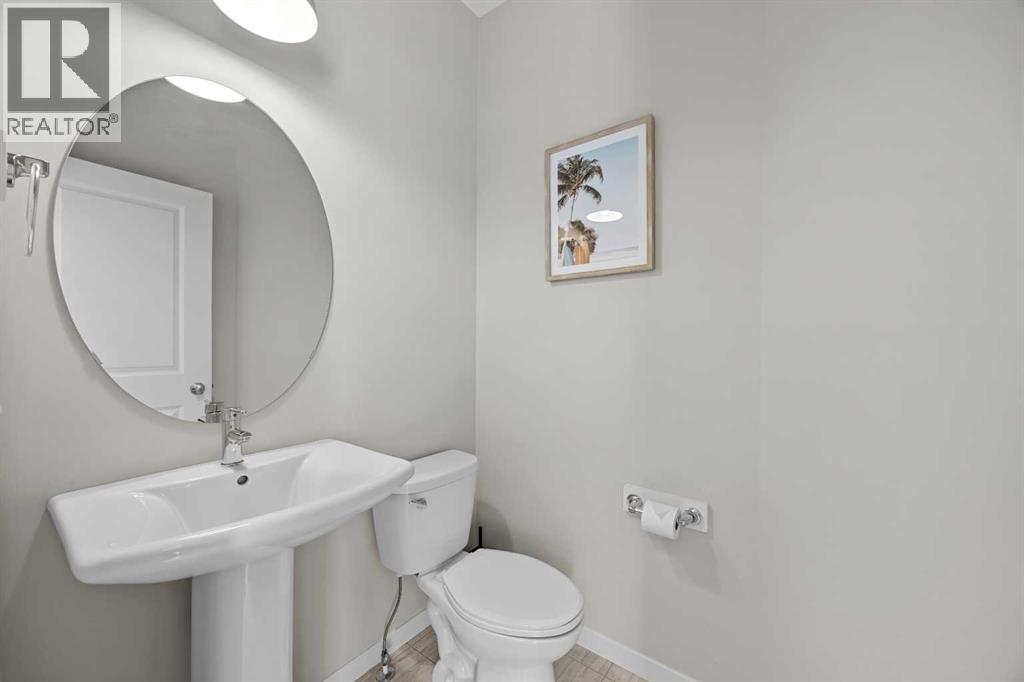 38 Howse Row N Property Photo 16