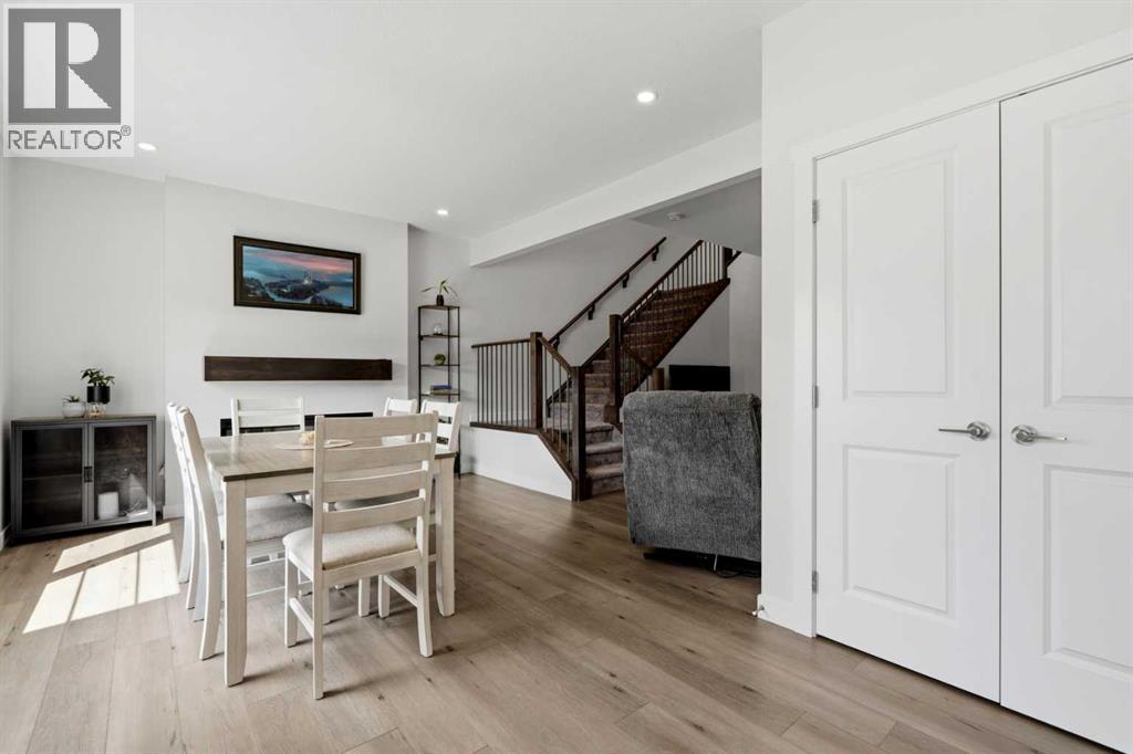 52 Emberside Grove Property Photo 3