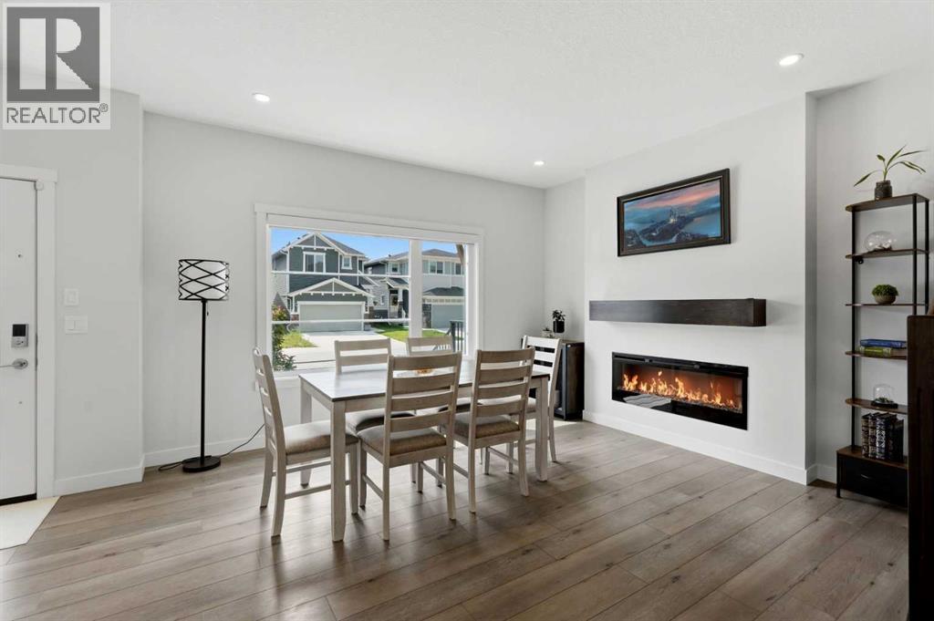 52 Emberside Grove Property Photo 4